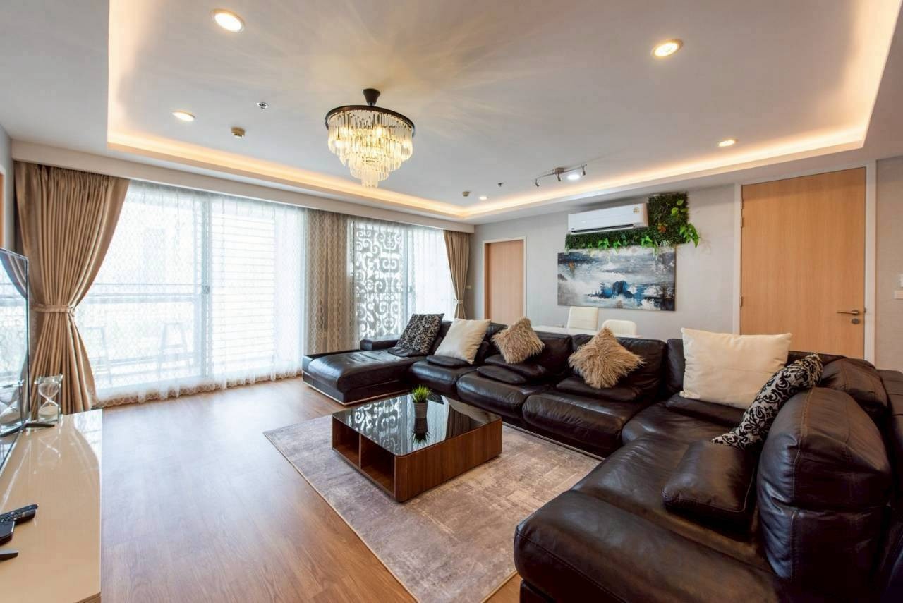 For RENT : 15 Sukhumvit Residence Location  Size  :   135 Sqm. 1x Floor    :  4 Bedroom 2 Bathroom / Unblocked view Fully furnished – รูปที่ 2