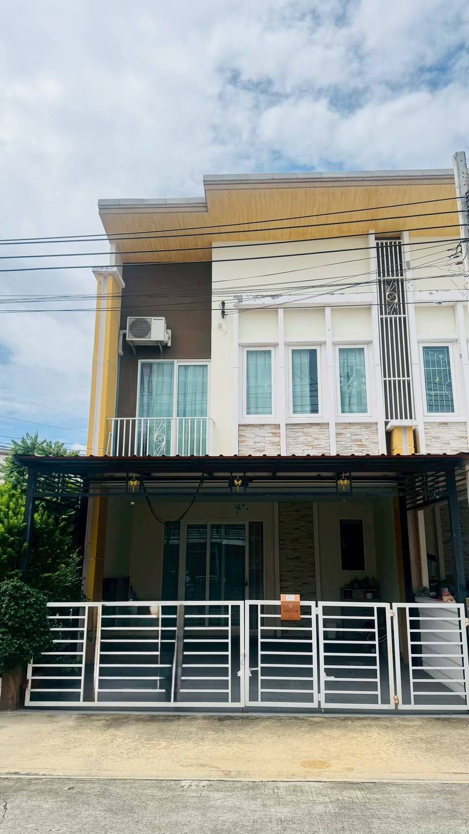 ขายทาวน์โฮม2ชั้น ม. โกลเด้นทาวน์ รัตนาธิเบศร์-สถานีรถไฟฟ้าบางพลู ขายทาวน์โฮม2ชั้น ม. โกลเด้นทาวน์ รัตนาธิเบศร์-สถานีรถไฟฟ้าบางพลู