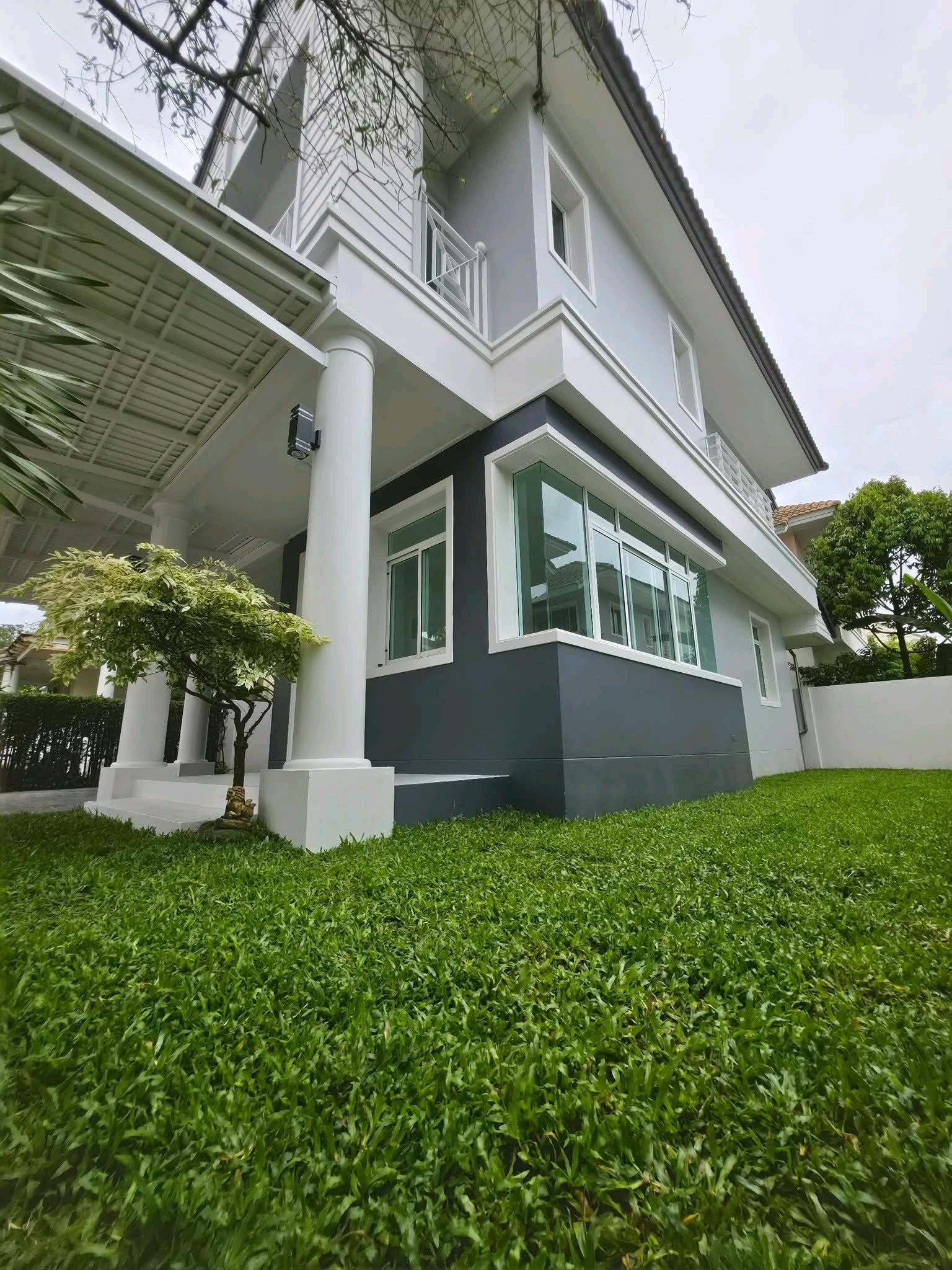 💫ขาย บ้านเดี่ยว บางกอกบูเลอวาร์ด ราชพฤกษ์-พระราม 5-1💫 🏡บ้านเดี่ยว 2 ชั้น รีโนเวทใหม่พร้อมอยู่ สไตล์โมเดิร์นคลาสสิก ทำเลติดถนนราชพฤกษ์  ✨รีโนเวทใหม่ทั้งหลัง สะอาด เรียบร้อย พร้อมเข้าอยู่ ✨ตกแต่งสไตล์โมเดิร์นคลาสสิก โทนอบอุ่นสบายตา ✨ทำเลติดถนนราชพฤกษ์ – รูปที่ 3