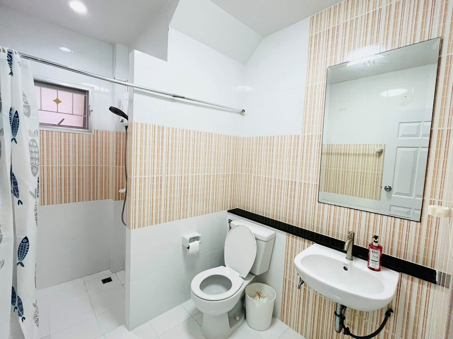 🏡✨ ให้เช่า บ้านแฝดสไตล์บ้านเดี่ยว Maldives Palm บางนา–วงแหวน 3 ห้องนอน 2 ห้องน้ำ พร้อมพื้นที่ใช้สอย 126 ตร.ม. ใกล้ Mega Bangna และสนามบินสุวรรณภูมิ 🐶 รับสัตว์เลี้ยงพันธุ์เล็ก ไม่เกิน 2 ตัว 🔥 ค่าเช่าพิเศษเพียง 26,000 บาท/เดือน – รูปที่ 4
