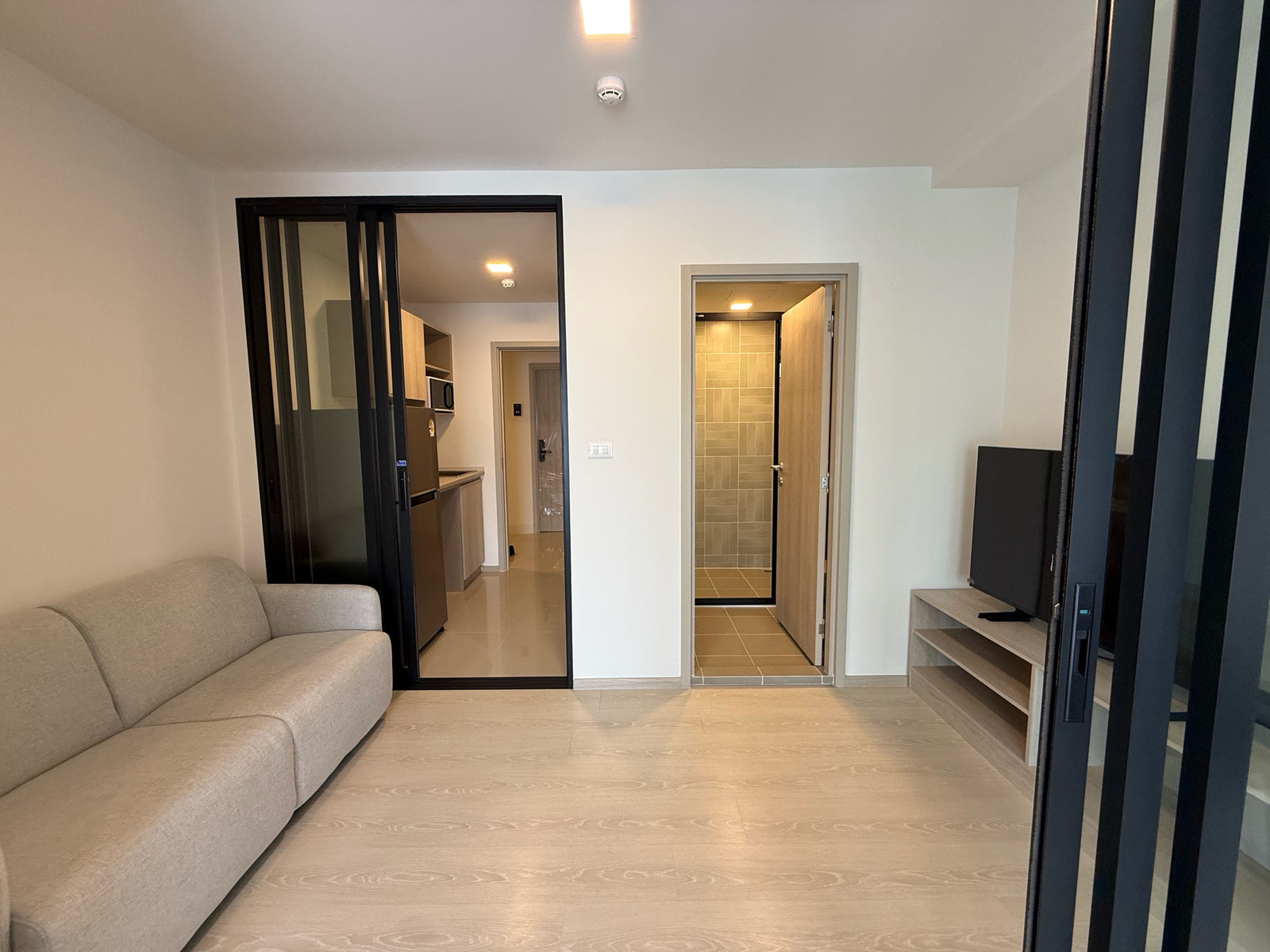 10ห้องสุดท้ายสำหรับคนที่อยากอยู่ใกล้สนามบินสุวรรณภูมิ 1 Bed | 23.72 Sqm. | Fully Fitted 💰 เพียง 1.69 ล้าน