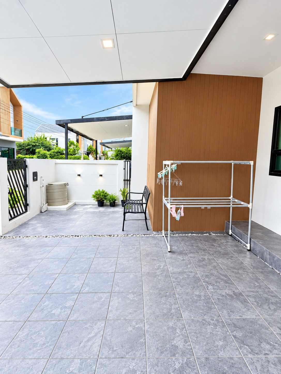 ขายทาวน์โฮม 3 ชั้น Mews เทียนทะเล 15 หน้าบ้านกว้าง ทำเลดี พร้อมเข้าอยู่  – รูปที่ 4