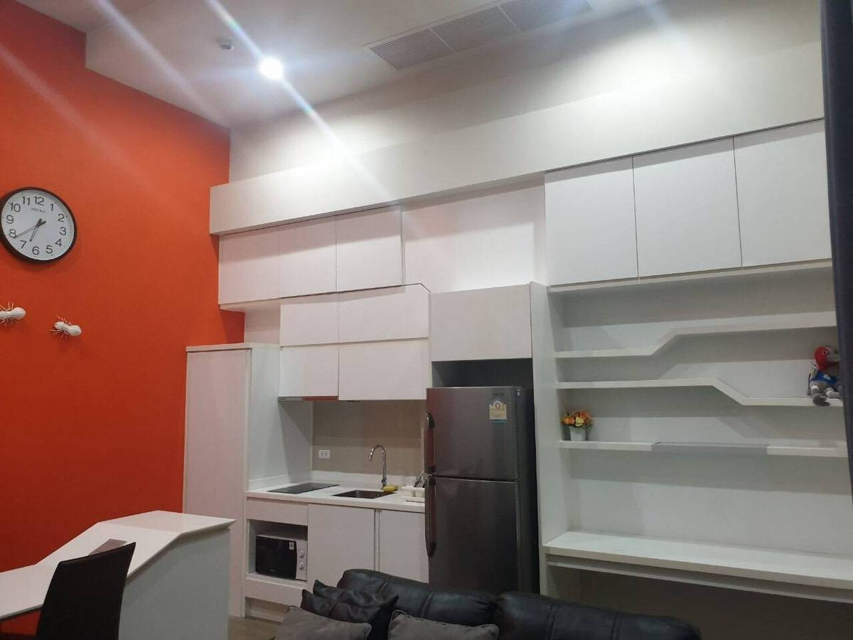 Very high ceilings ✨ Big room 47 sq m. Cheapest, only 28,000 🔥Pyne by Sansiri📍next to BTS Ratchathewi 0 meters, very good value 📞 Appointment to view 081-152-6154