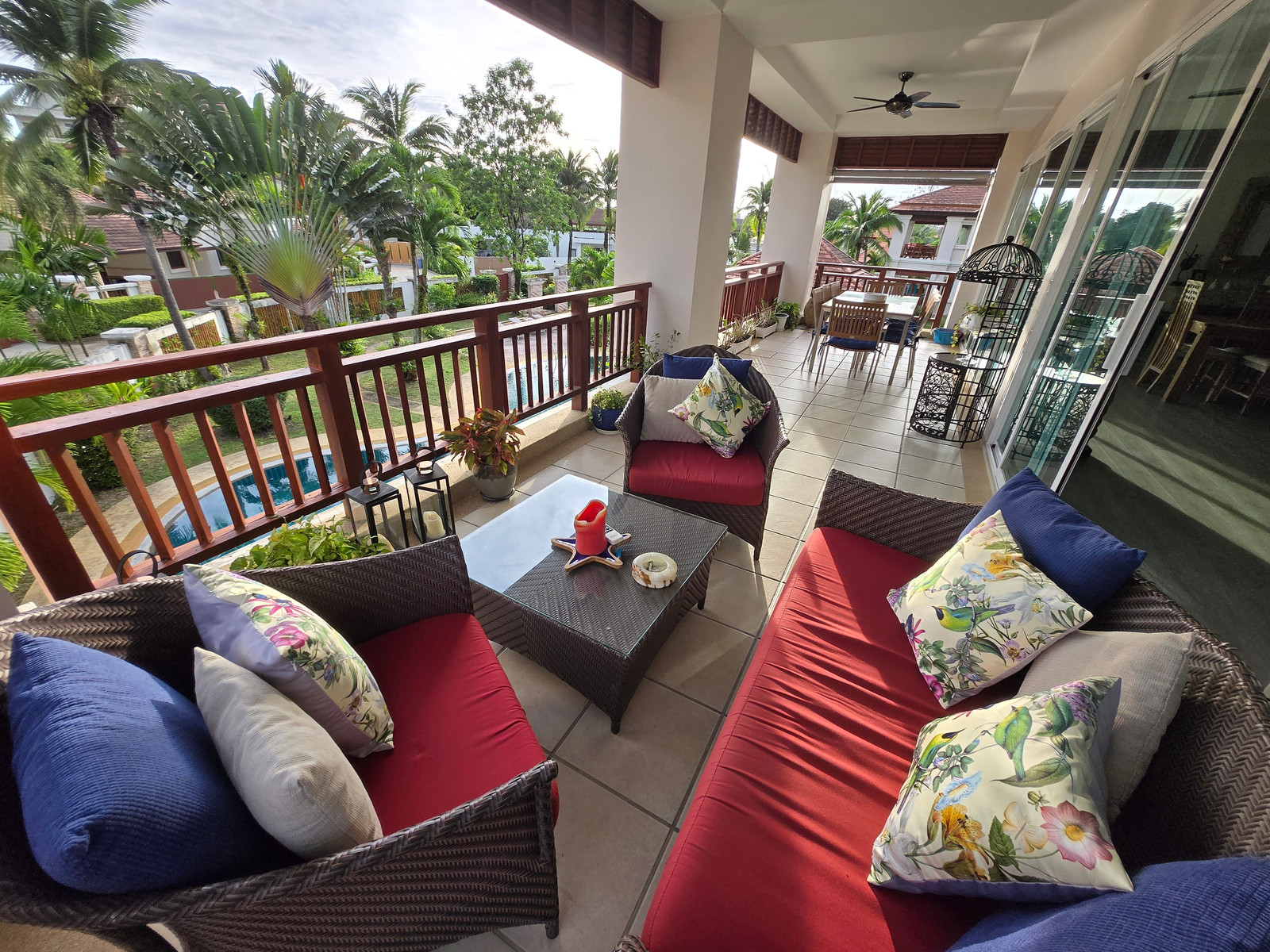 Renovated 200 m2 ,3 bedroom residential apartment with great view. – รูปที่ 2