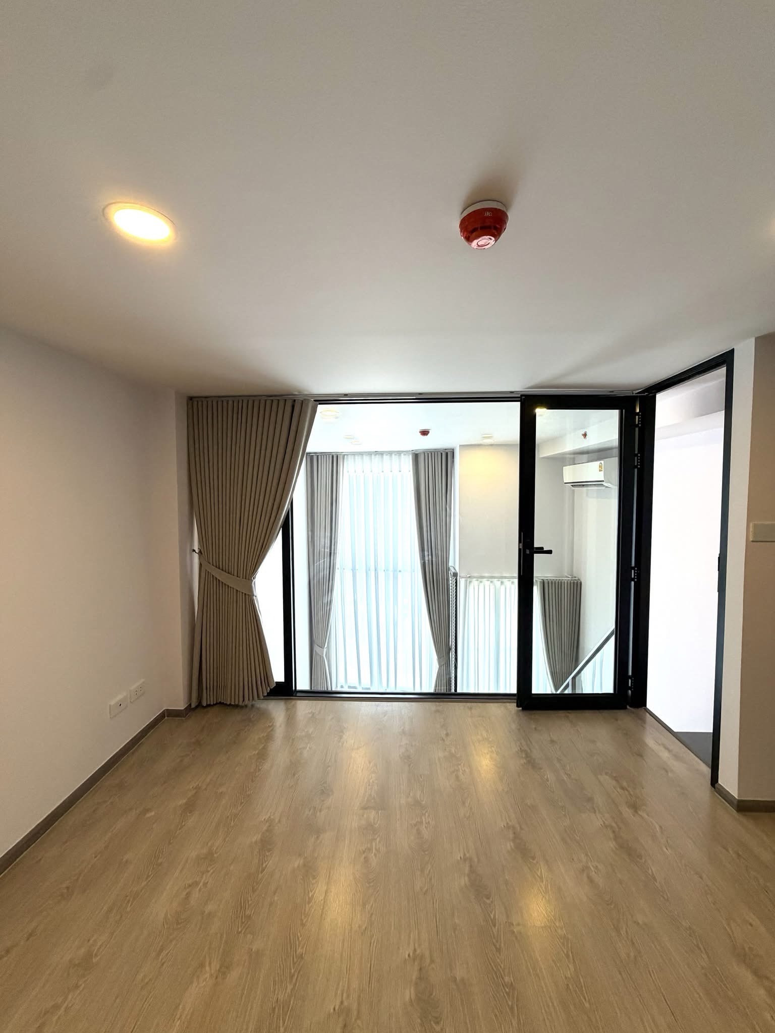 🏙️ FOR SALE | SOHO Bangkok Ratchada | 20th Floor | Brand New, Never Occupied | Open View with No High-Rise Obstruction – รูปที่ 2