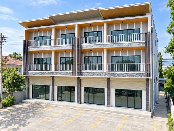 company registration allowed Café Amazon PTT Pong 100m away 3.5-story twin building 29,999 Baht-month for rent near Pong Intersection 100m.