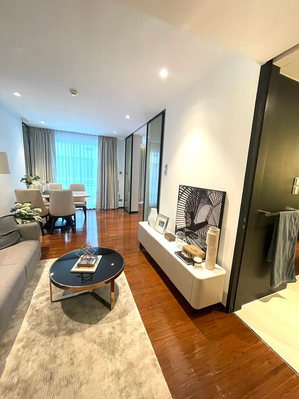 The private residence rajdamri 1 bedroom 1 bathroom 70 sq m.