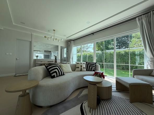 ✨Fully Furnished House with Large Backyard! Flexible Short-Term Lease✨