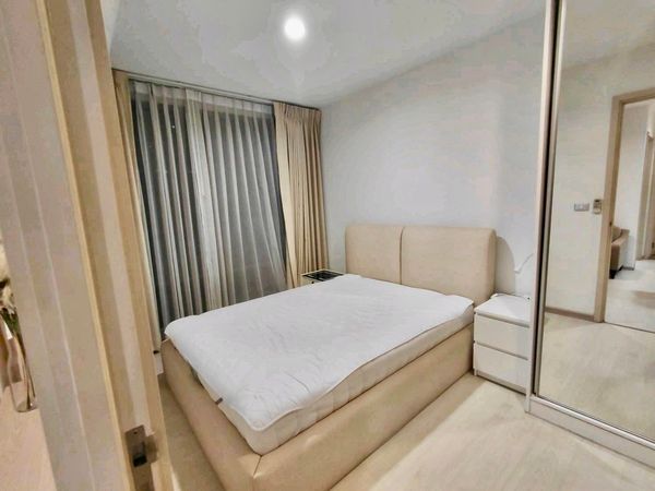 Urgent for rent, Rhythm Sukhumvit 42, newly renovated, near BTS Ekkamai, 2 bedrooms, 2 bathrooms, ready to move in.