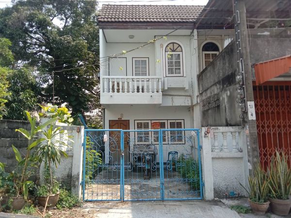 2-story townhouse for sale, Rama 2 location, Sinthawee Villa Village, second project.