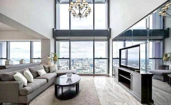 For Rent Duplex 4 bedrooms size 366 sq.m. F/F  High Floor** River view **