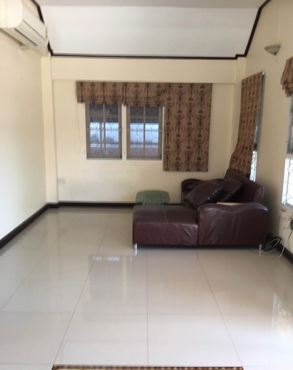 ✨ 2-story house, 3 bedrooms | Wide space, suitable for a family 📍 Single house, Soi Kham Prem