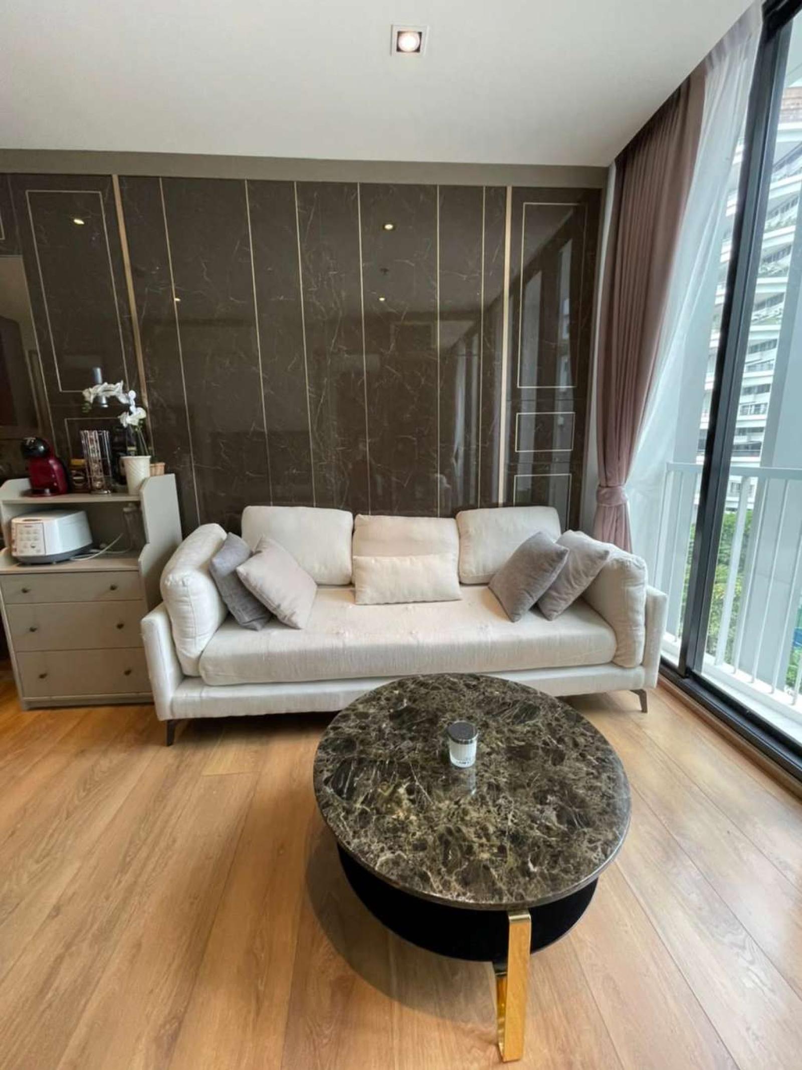 Park 24 (Origin Phrom Phong) / 2 Bedrooms (SALE WITH TENANT) PEII234 Park 24 (Origin Phrom Phong) / 2 Bedrooms (SALE WITH TENANT) PEII234