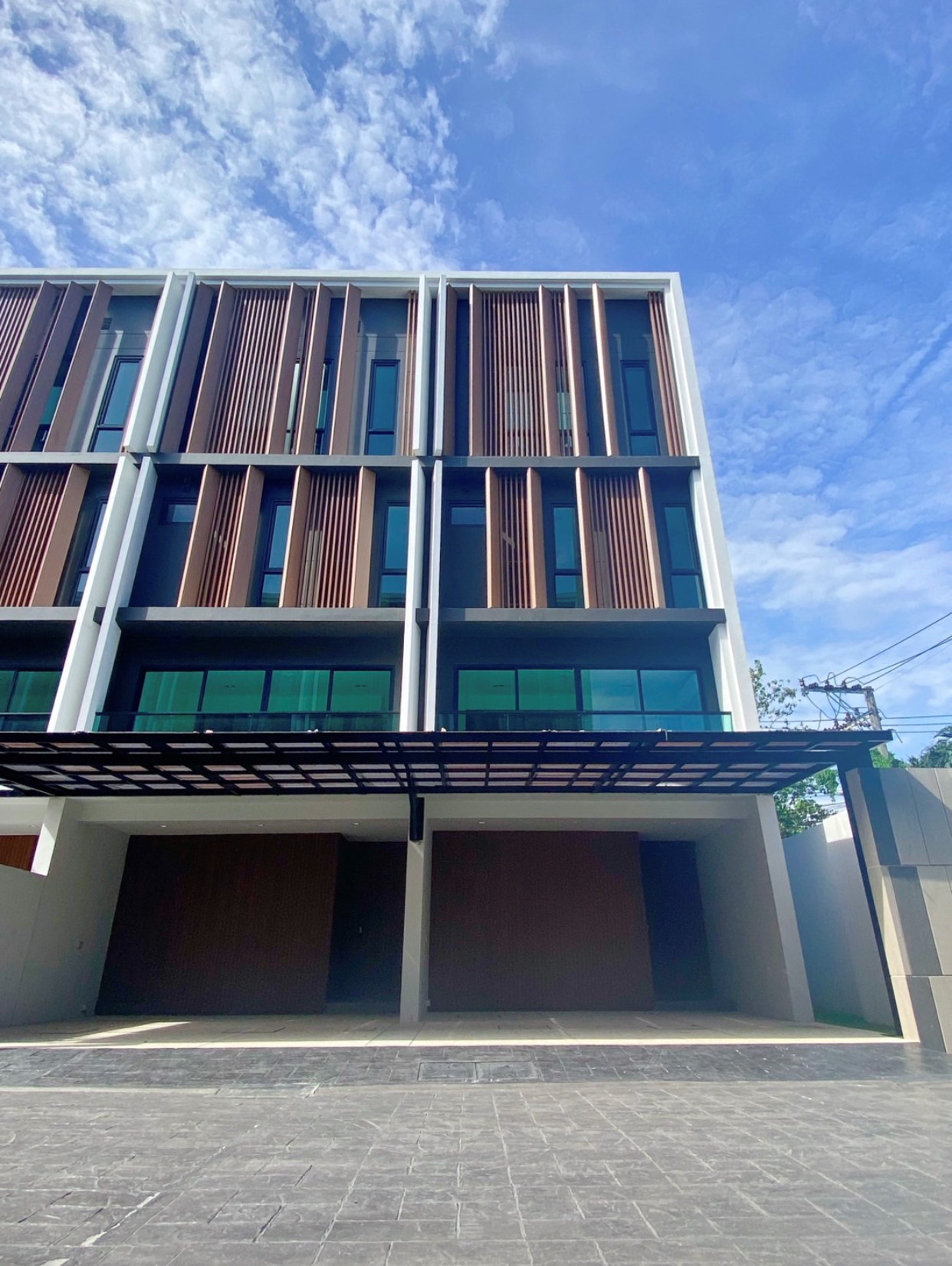 ✨ ทาวน์โฮม 3 ชั้น พื้นที่ใช้สอยจัดเต็ม เหมาะสำหรับครอบครัว 📍 ออเธน ลาดพร้าว - นาคนิวาส ✨ ทาวน์โฮม 3 ชั้น พื้นที่ใช้สอยจัดเต็ม เหมาะสำหรับครอบครัว 📍 ออเธน ลาดพร้าว - นาคนิวาส
