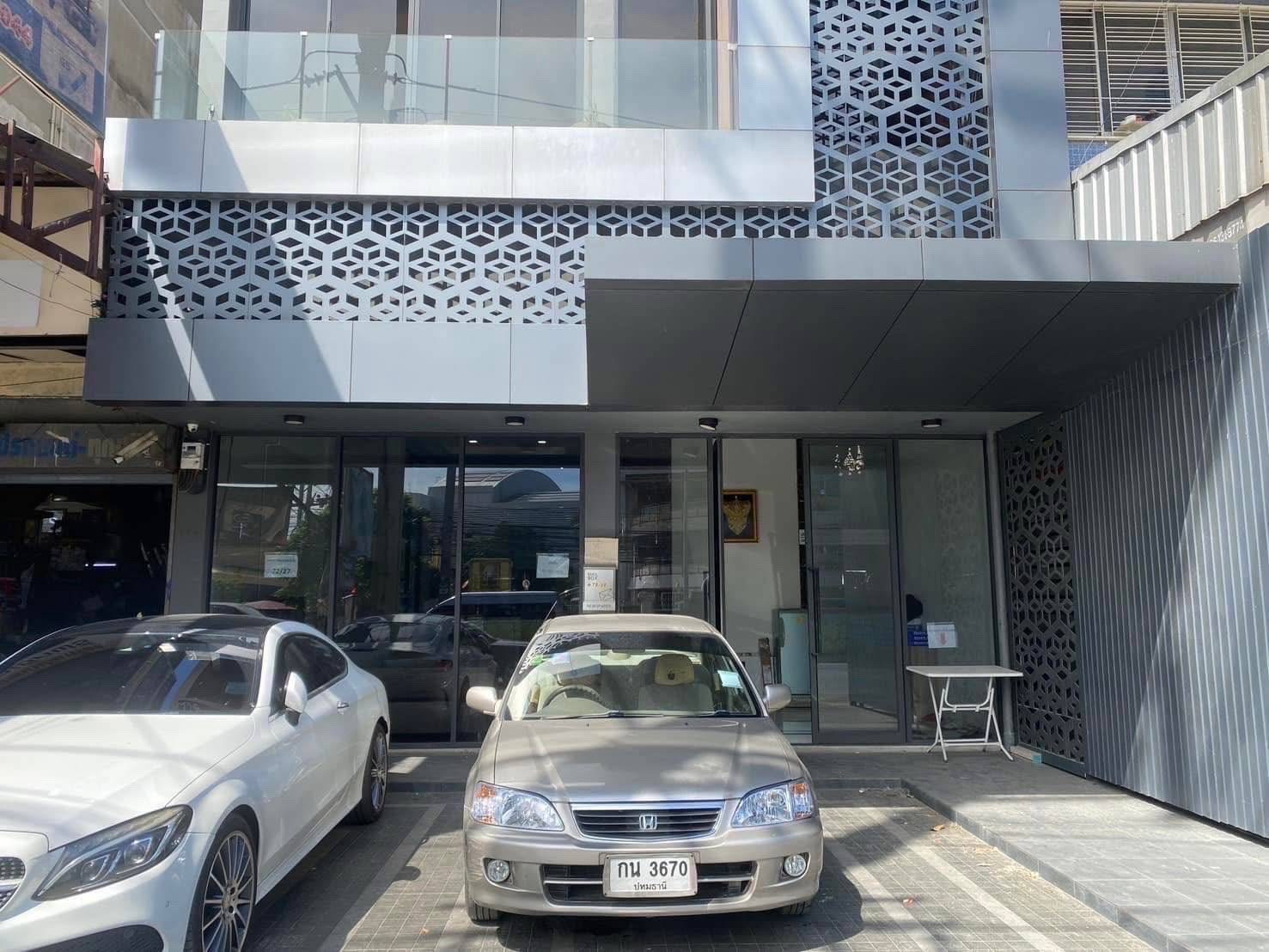โฮมออฟฟิศ 5 ชั้นครึ่ง ติดถนนติวานนท์ 📍 ห้องมุม /5ชั้น ครึ่ง /900 ตรม./ ราคาขาย 17,000,000 บาท – รูปที่ 2