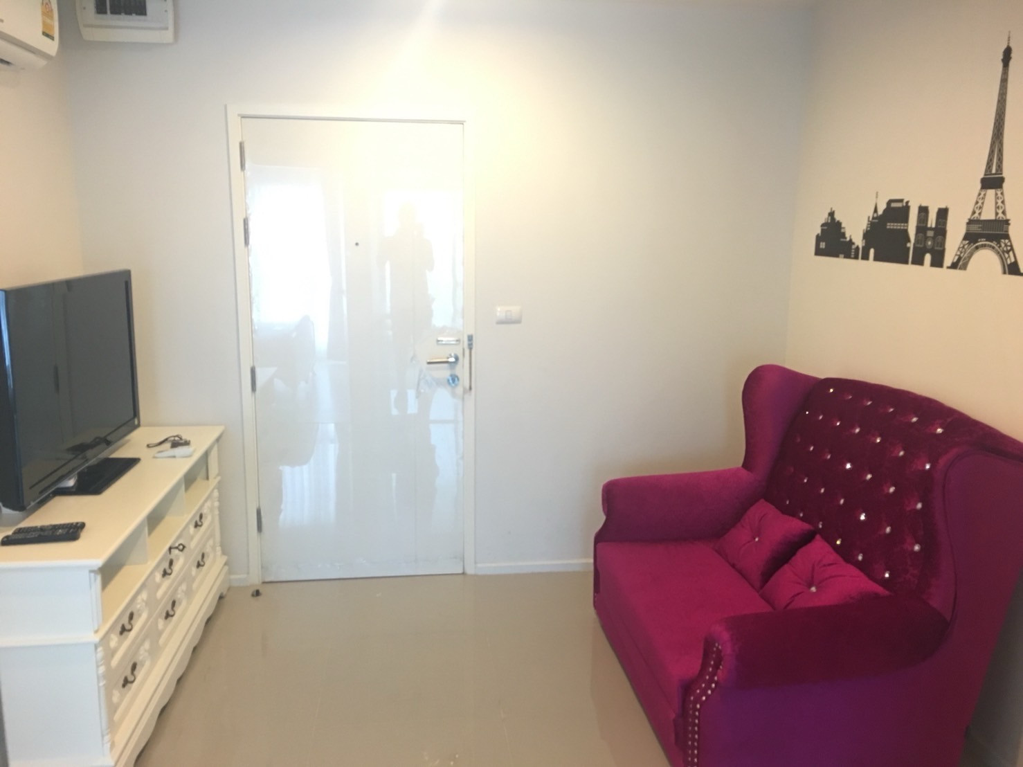 Posted 1 room available now (34 sqm 18 floors Posted 1 room available now (34 sqm 18 floors