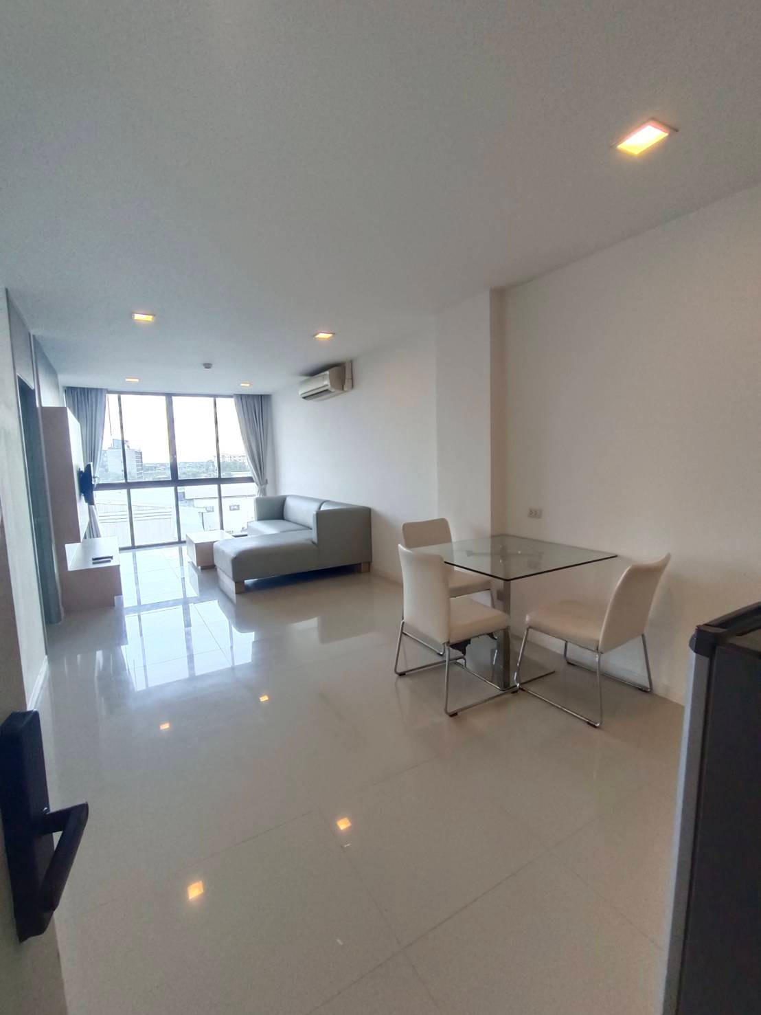 💥💥Condo for rent, pet friendly, very spacious room, Landmark Residence Abac Bangna - Landmark Residence Abac Bangna, near ABAC University.