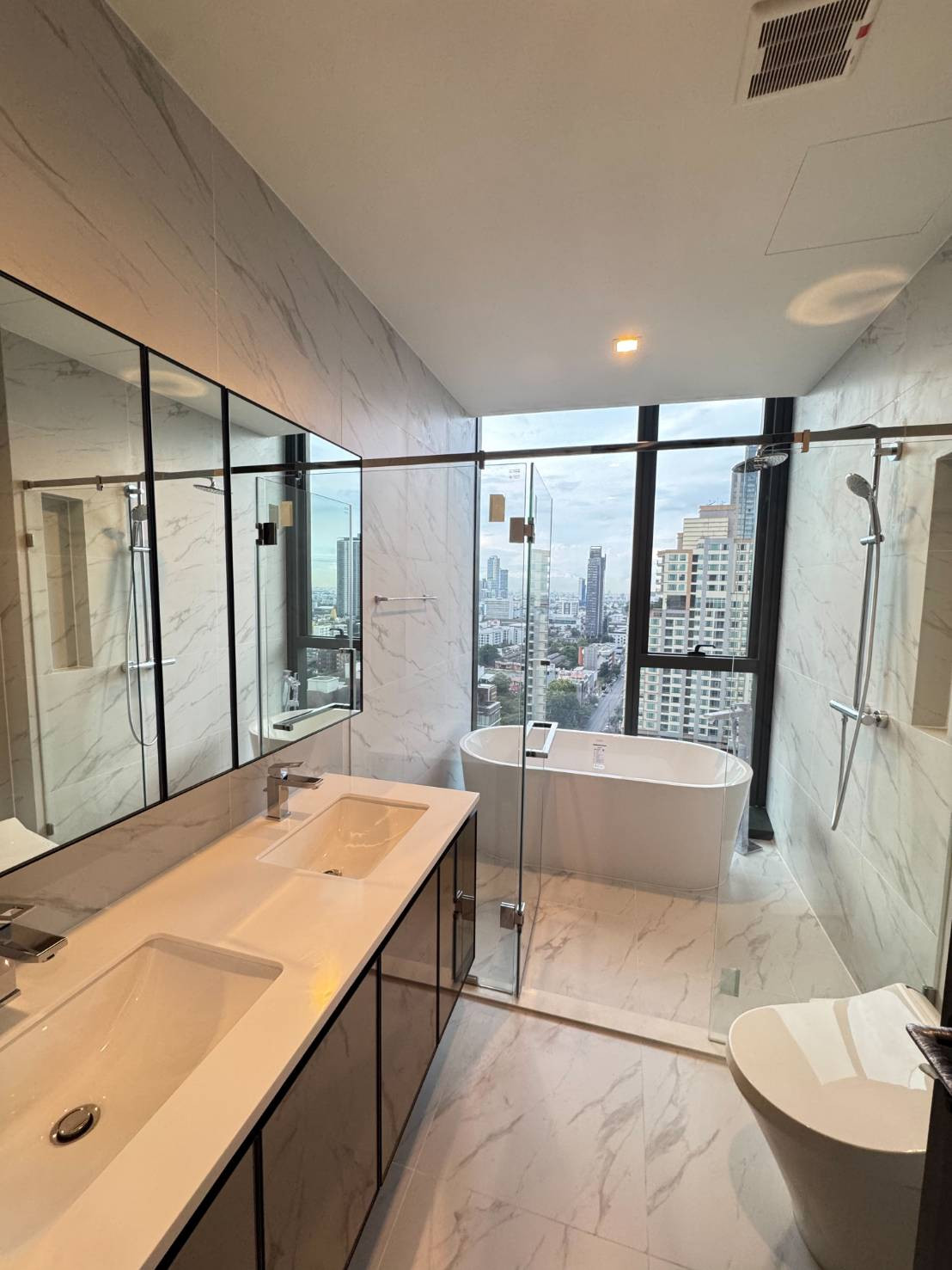 Thonglor Condo, private elevator, automatic parking. – รูปที่ 3