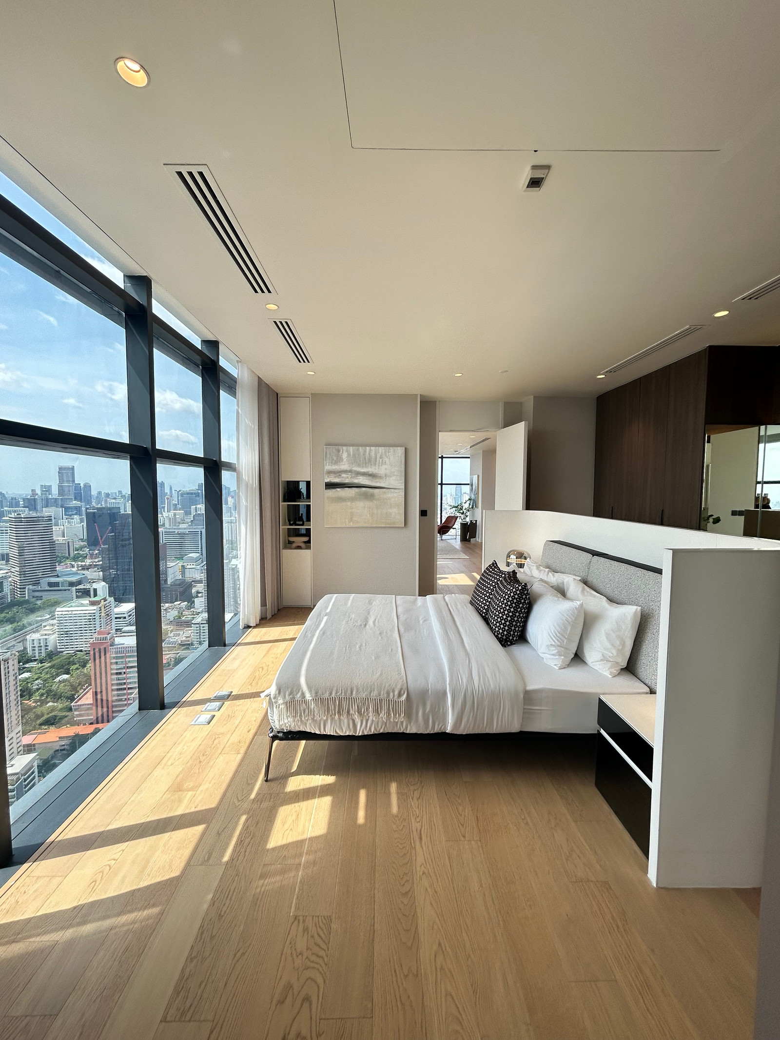 คอนโด CONNER Ratchathewi Luxury Residence ใจกลางราชเทวี – รูปที่ 2
