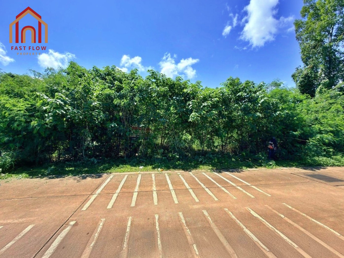 Land for sale: 8 Rai 25 Sq. Wah. Located near Uttaradit Rajabhat University, Municipal Market 5, Injaimee Road, and the Khlong Pho Canal Road. Frontage of approximately 84 meters. Near Sila-at Railway Station. – รูปที่ 2