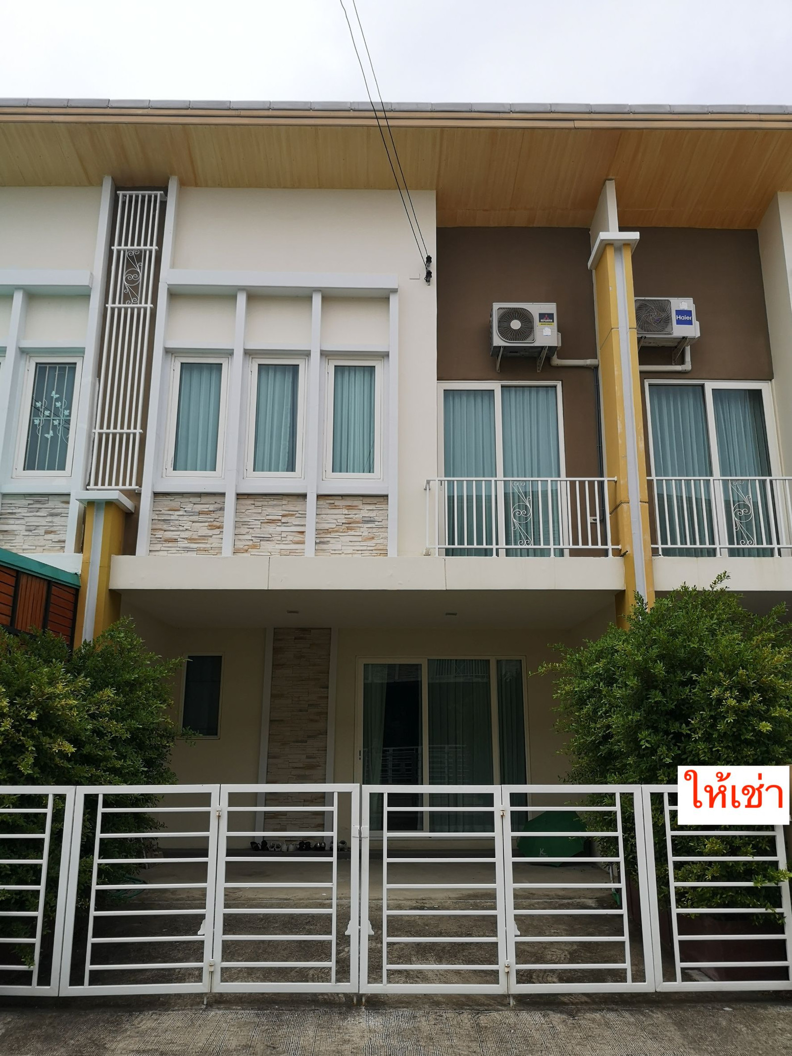 Townhome for rent, Rama 2, Soi Wat Phanthai Norasing.