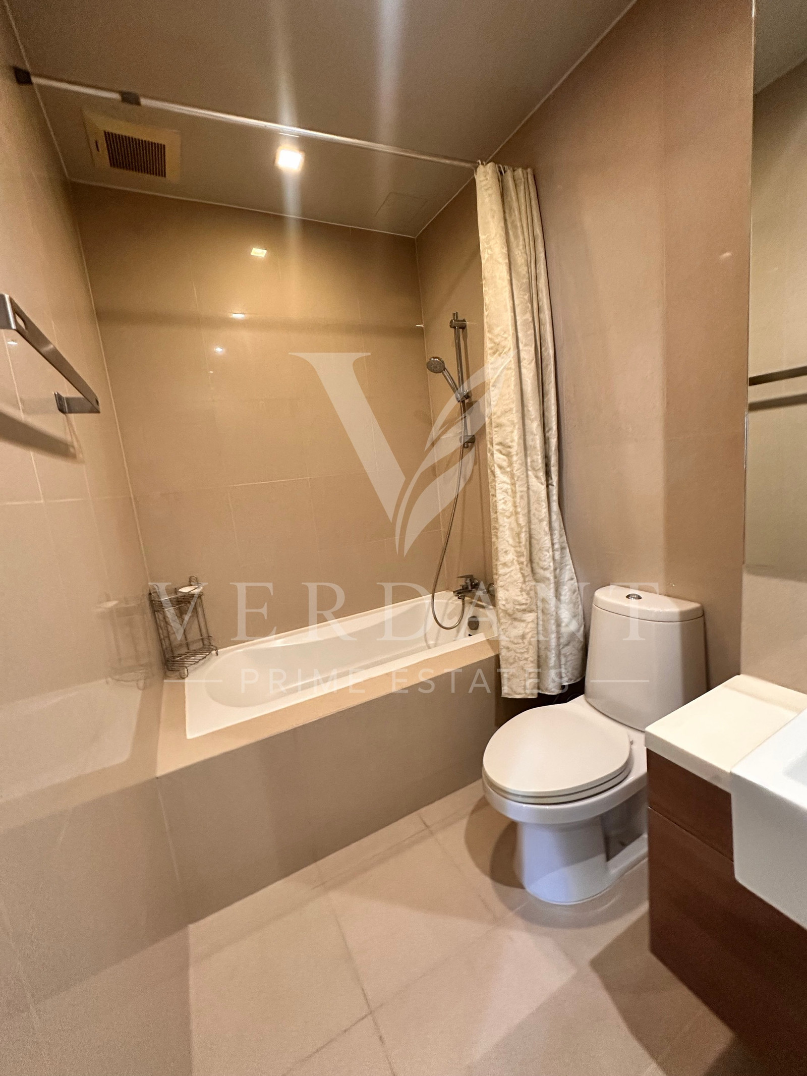 🏢 โนเบิล รีไฟน์ (Noble Refine) ให้เช่า ห้องหัวมุม 52 ตร.ม. – รูปที่ 2