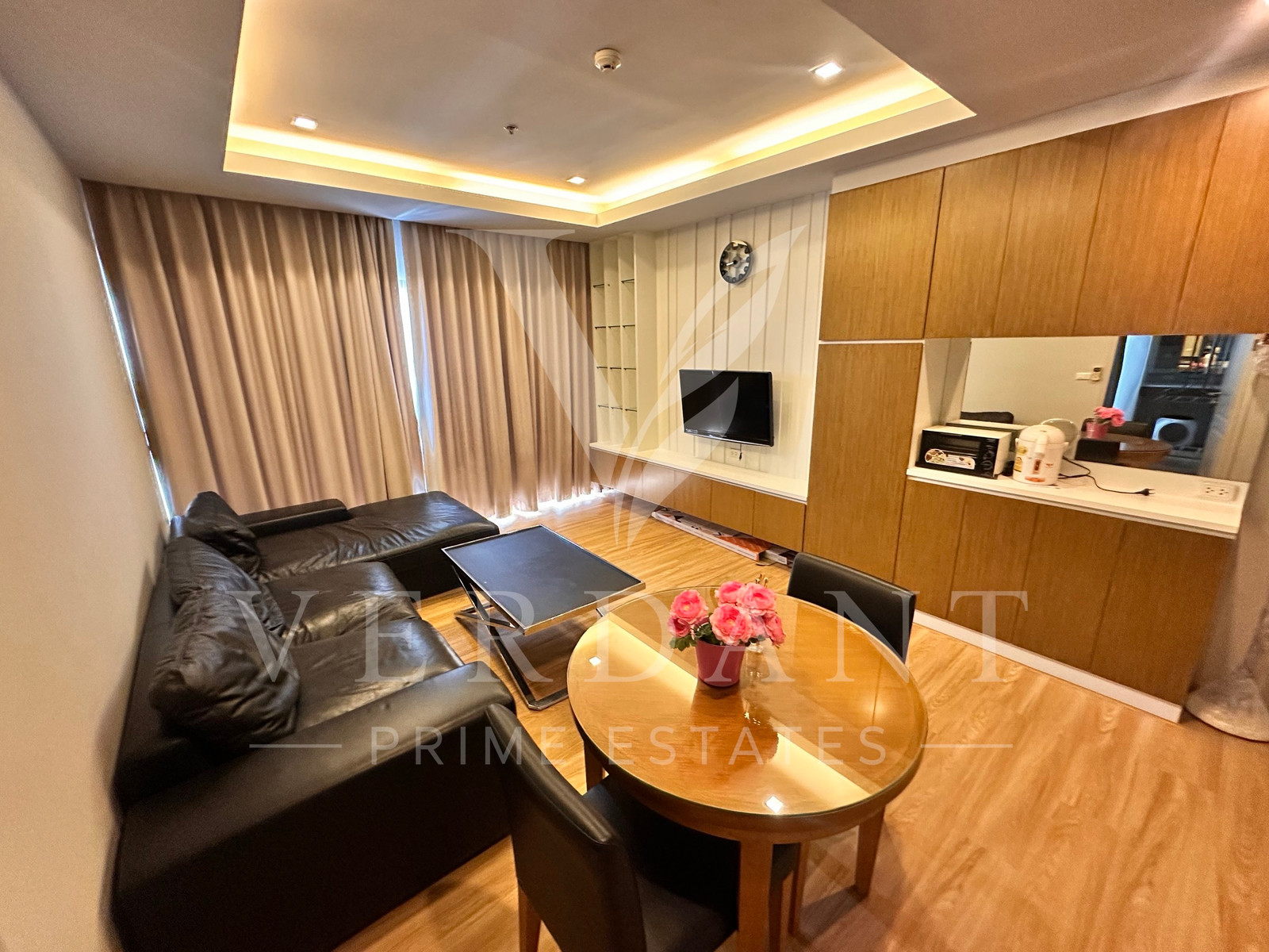 🏢 Noble Refine, corner room, 53 sq m., decorated, ready to move in. 🏢 Noble Refine, corner room, 53 sq m., decorated, ready to move in.
