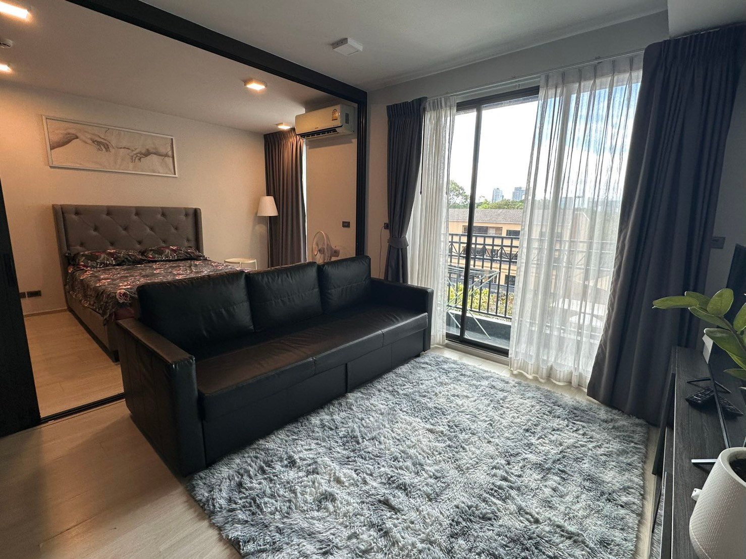 Condo for rent VENIO Sukhumvit 10, condo completed and ready to move in. Near the BTS Skytrain Asoke and many department stores!! Condo for rent VENIO Sukhumvit 10, condo completed and ready to move in. Near the BTS Skytrain Asoke and many department stores!!