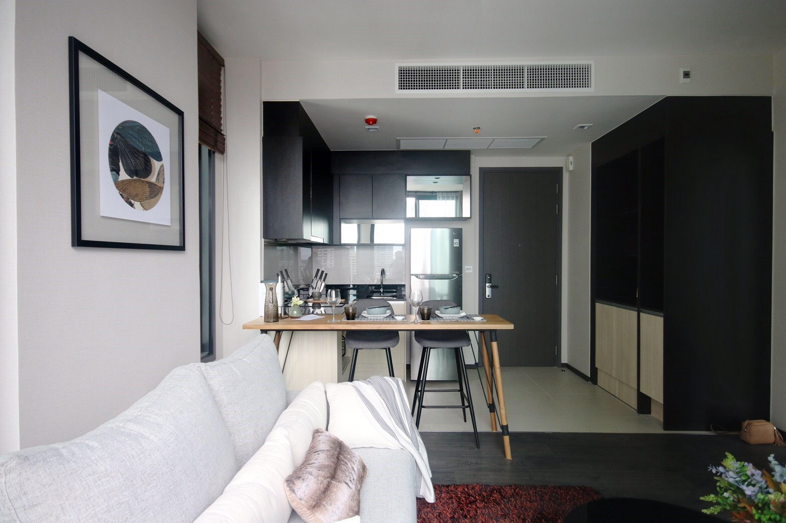 🟢 Condo for rent Edge Sukhumvit 23, beautiful room, well decorated, 1 bedroom, 42 sq m, fully furnished + electrical appliances, ready to view ⎯ 🚆 near BTS Asoke / MRT Sukhumvit