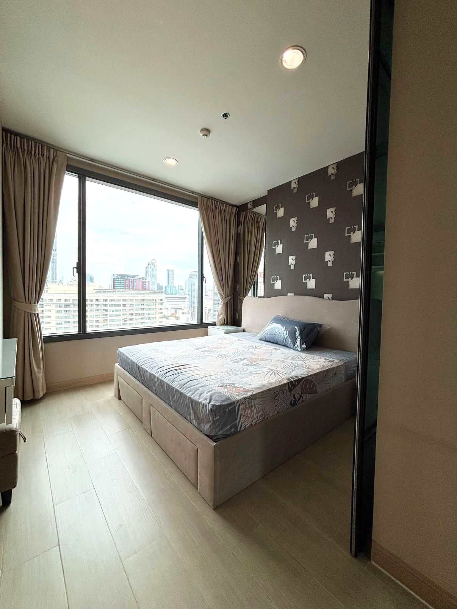 💥 [ 𝐏-𝟏𝟑𝟖𝟎𝟒𝟒 ] FOR RENT : PYNE by Sansiri High-Floor City View! Next to BTS Ratchathewi 𝟐𝟖,𝟎𝟎𝟎 THB/mo. | Line @easycondoplus | 099-229-6397 