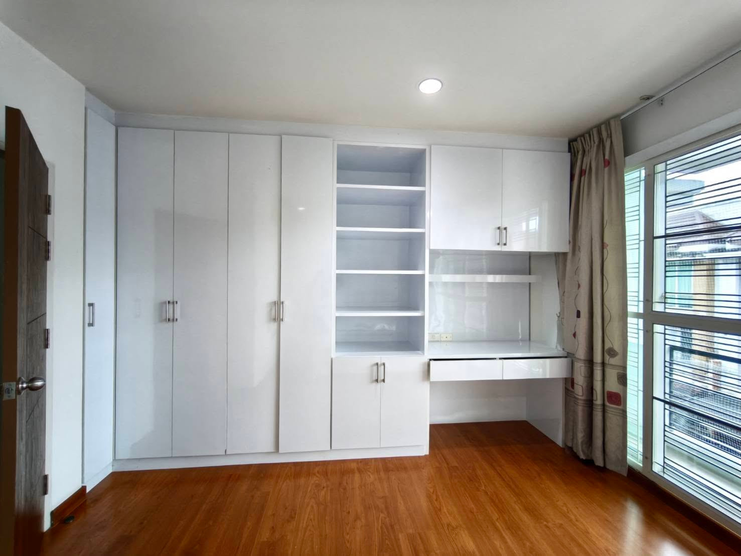 (Code ME268) House for rent, Baan Klang Muang S Sense Sathorn - Taksin 2 project: Baan Klang Muang Essence Sathorn - Taksin 2 – รูปที่ 4