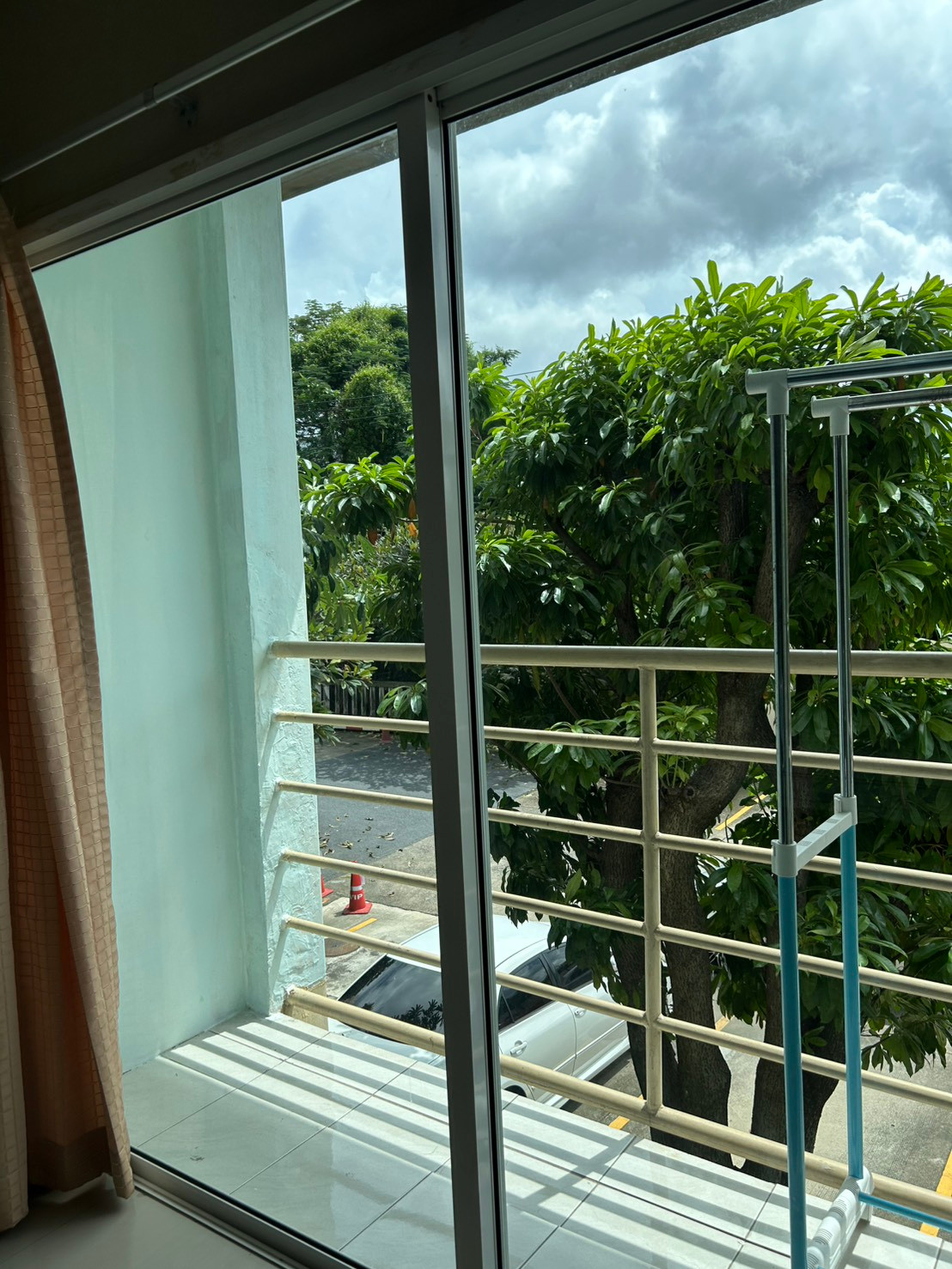 ดูแลห้องดีมาก🔥 มีเครื่องซักผ้า / ประตู Digital Doorlock  📢 Line : @085pucam / 0627941024 🥳 YKP Rental Condo – รูปที่ 2