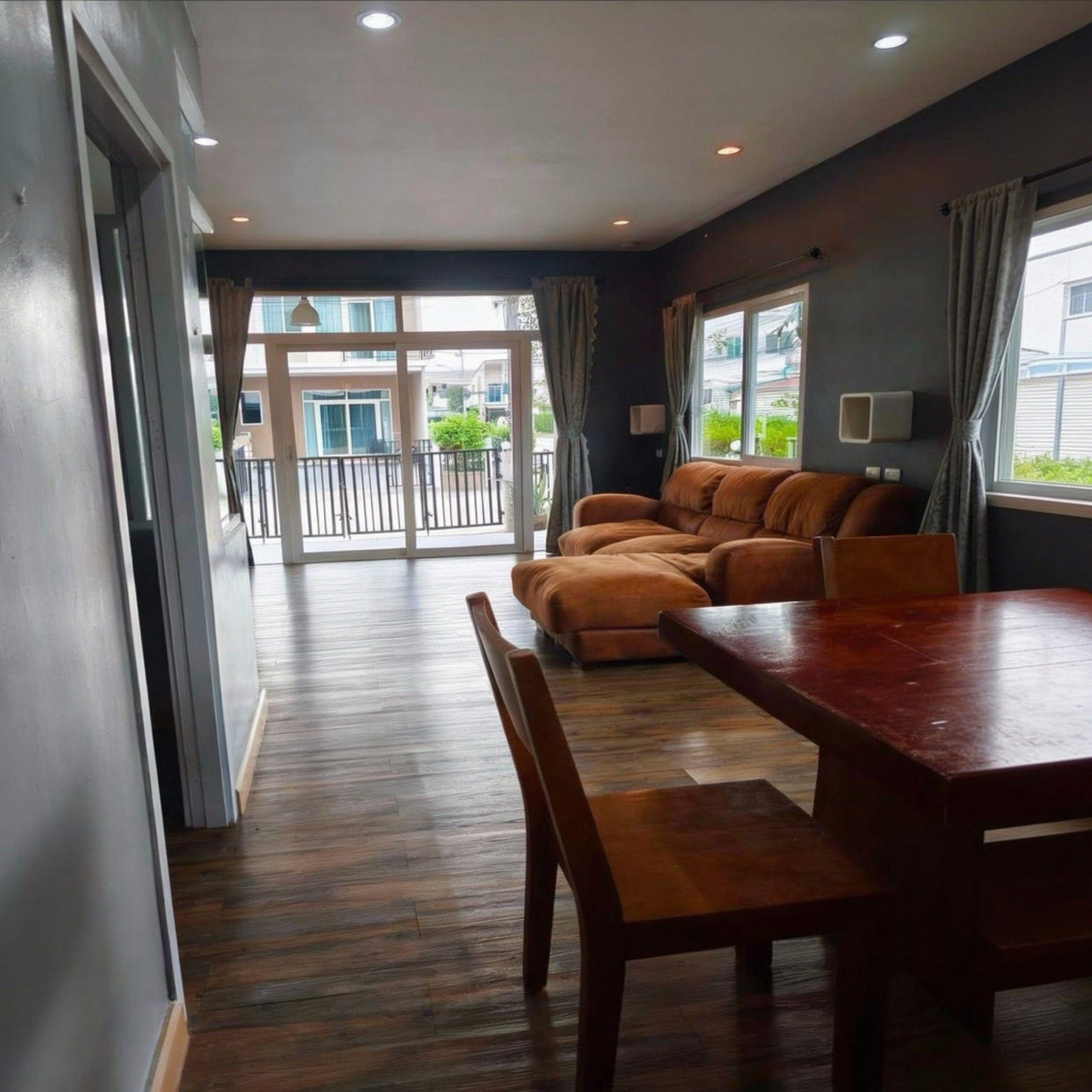 ให้เช่า Townhome คาซ่าซิตี้ดอนเมือง 🚝🪅✅️  聯排別墅出租：Casa City Don Mueang  – รูปที่ 3