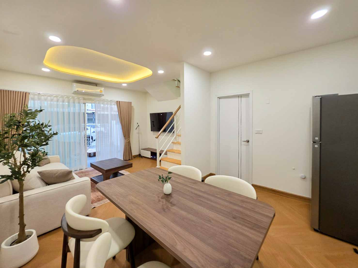 Townhome for Rent Villette Lite Pattanakarn 38, 3 beds 2 baths 17 Sqw Fully Furnished Near Srinagarindra Thong Lor Ekkamai On Nut Hua Mak : KT26R-029 Townhome for Rent Villette Lite Pattanakarn 38, 3 beds 2 baths 17 Sqw Fully Furnished Near Srinagarindra Thong Lor Ekkamai On Nut Hua Mak : KT26R-029