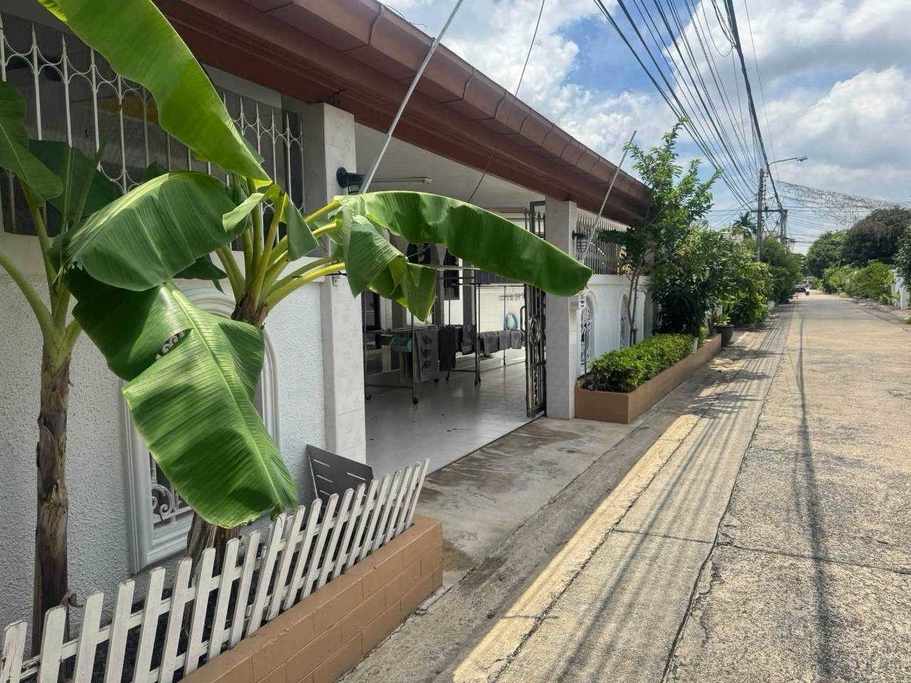 Single House for Rent in Si Chai Thong 3 Soi 12 🚆🎡🌟