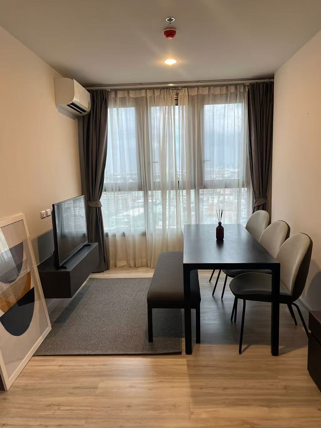 Condo for rent XT Huaikhwang 🚉 Near MRT Huai Khwang / Ready to move in room Condo for rent XT Huai Khwang, city view