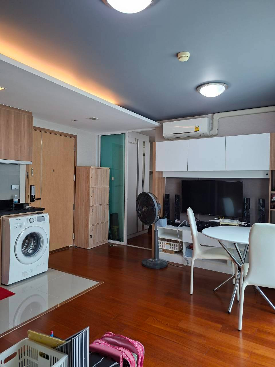 For rent, 1 bedroom, good size, Sukhumvit location, near BTS Nana, InterLux Premier, InterLux Premier For rent, 1 bedroom, good size, Sukhumvit location, near BTS Nana, InterLux Premier, InterLux Premier