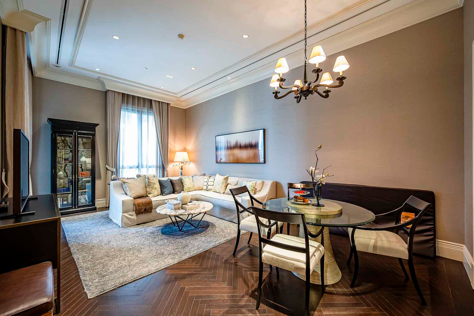 Condo for rent 98 Wireless 2 bedrooms | Beautiful room in the heart of Wireless Road. Complete furniture Ready to move in – รูปที่ 2