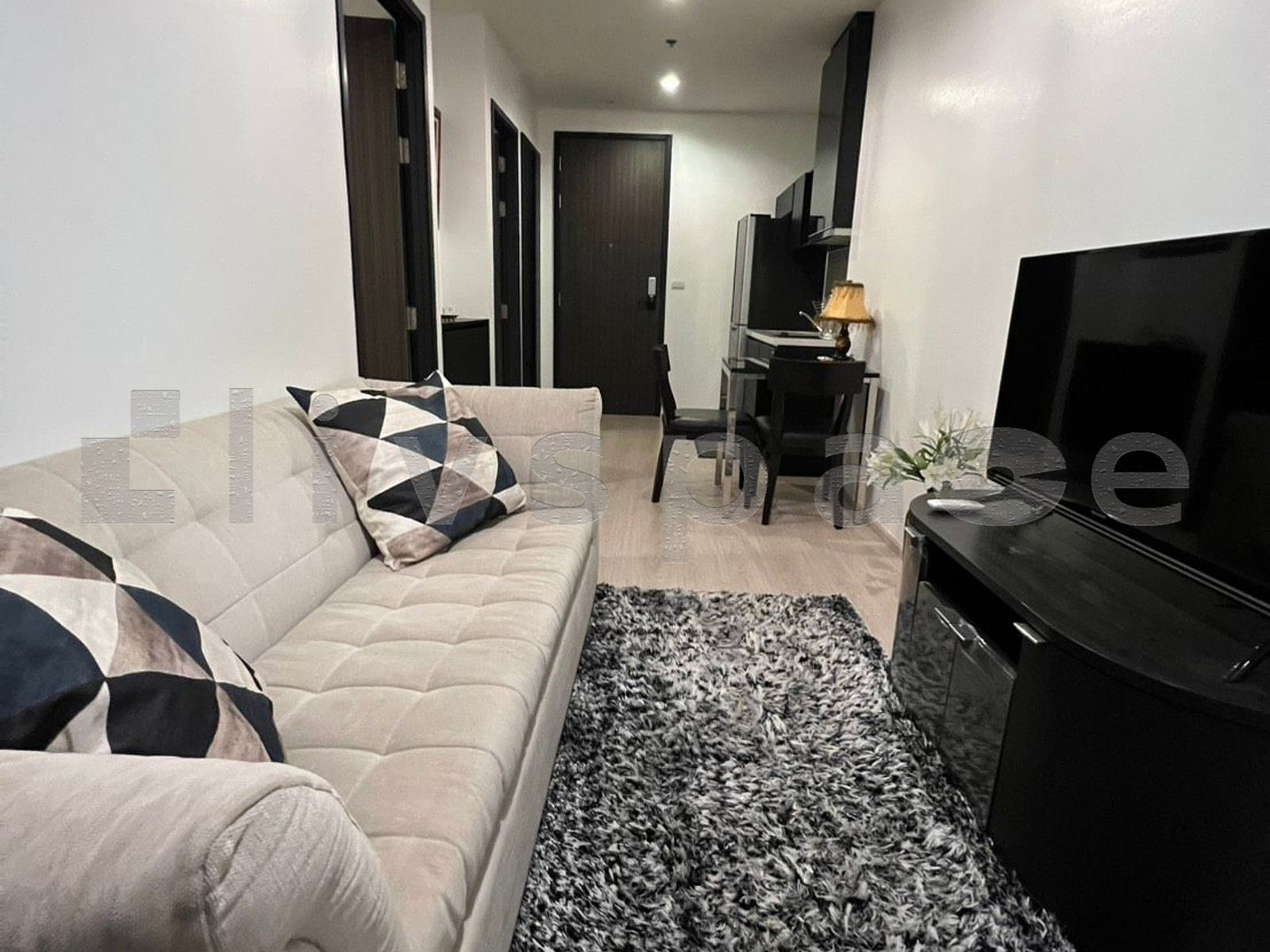 ▚ L08C09ツ ให้เช่า Rhythm Sukhumvit 44/1 1Bed 35ตร.ม. พร้อมจองลดเหลือ 22,000 รับทุกสัญชาติ ติด BTS พระโขนง 0 เมตร✨ ▚ L08C09ツ ให้เช่า Rhythm Sukhumvit 44/1 1Bed 35ตร.ม. พร้อมจองลดเหลือ 22,000 รับทุกสัญชาติ ติด BTS พระโขนง 0 เมตร✨