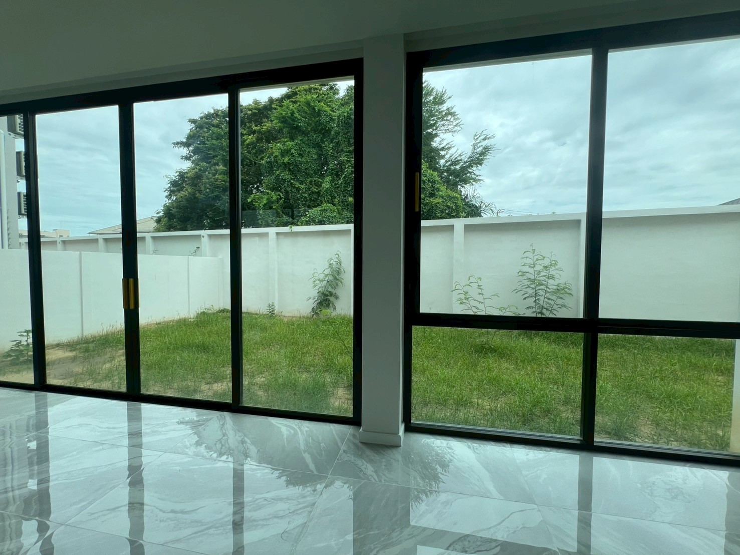 บ้านเดี่ยวให้เช่า The Master Ekkamai-Ramintra - 4 ห้องนอน – รูปที่ 2