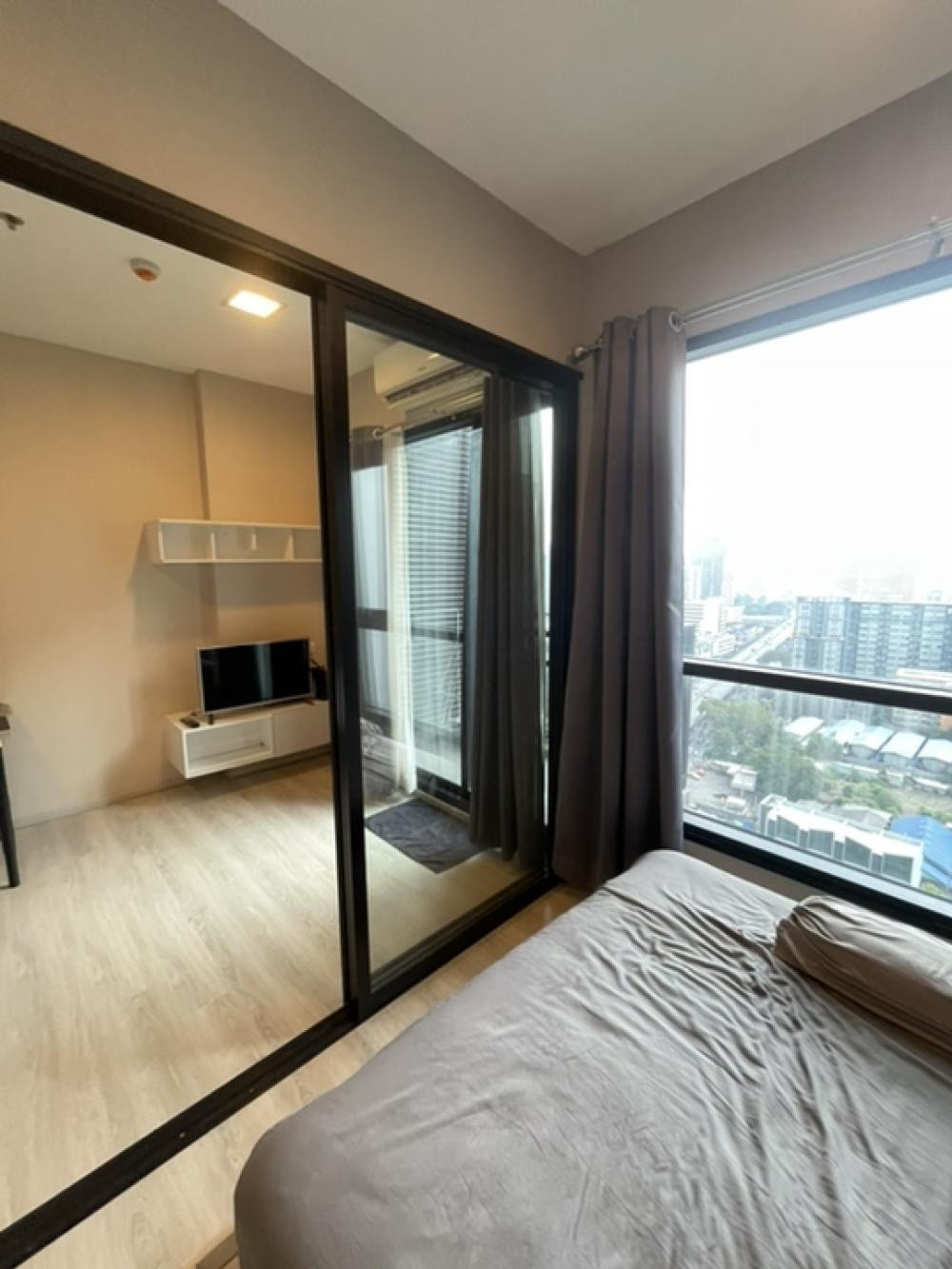 P-51022 Condo For Rent! Condolette Midst Rama 9 near MRT Phra Ram 9 (610m) | 1 Bed 29 sq.m. Fully Furnished with Washing Machine Line@easythaihome 085-592-2897 