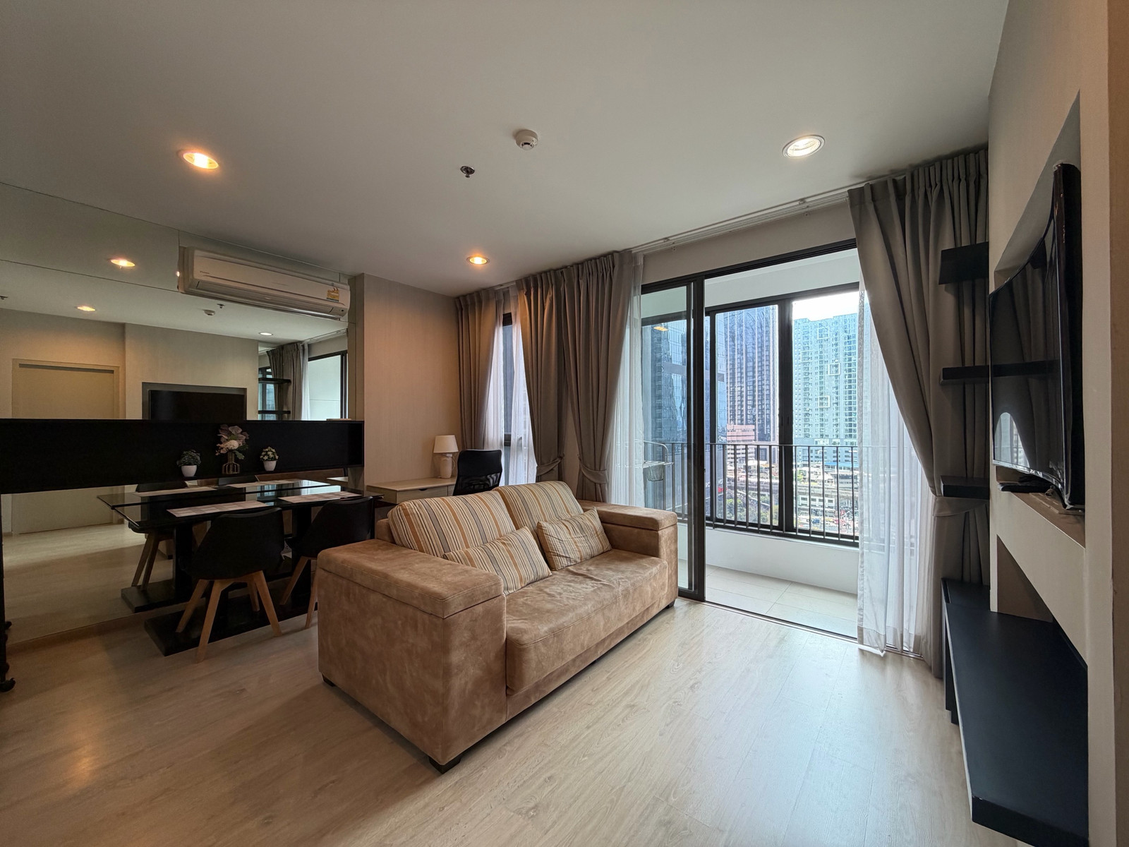 For rent, ideo Q Ratchathewi, 2 bedrooms, only 29,000.