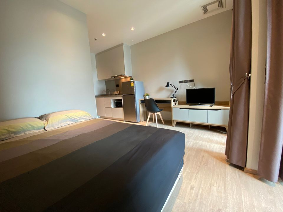Condo for rent, Whizdom Station Ratchada Thapra, next to BTS Talat Phlu, 50 meters, only 10,000 baht.