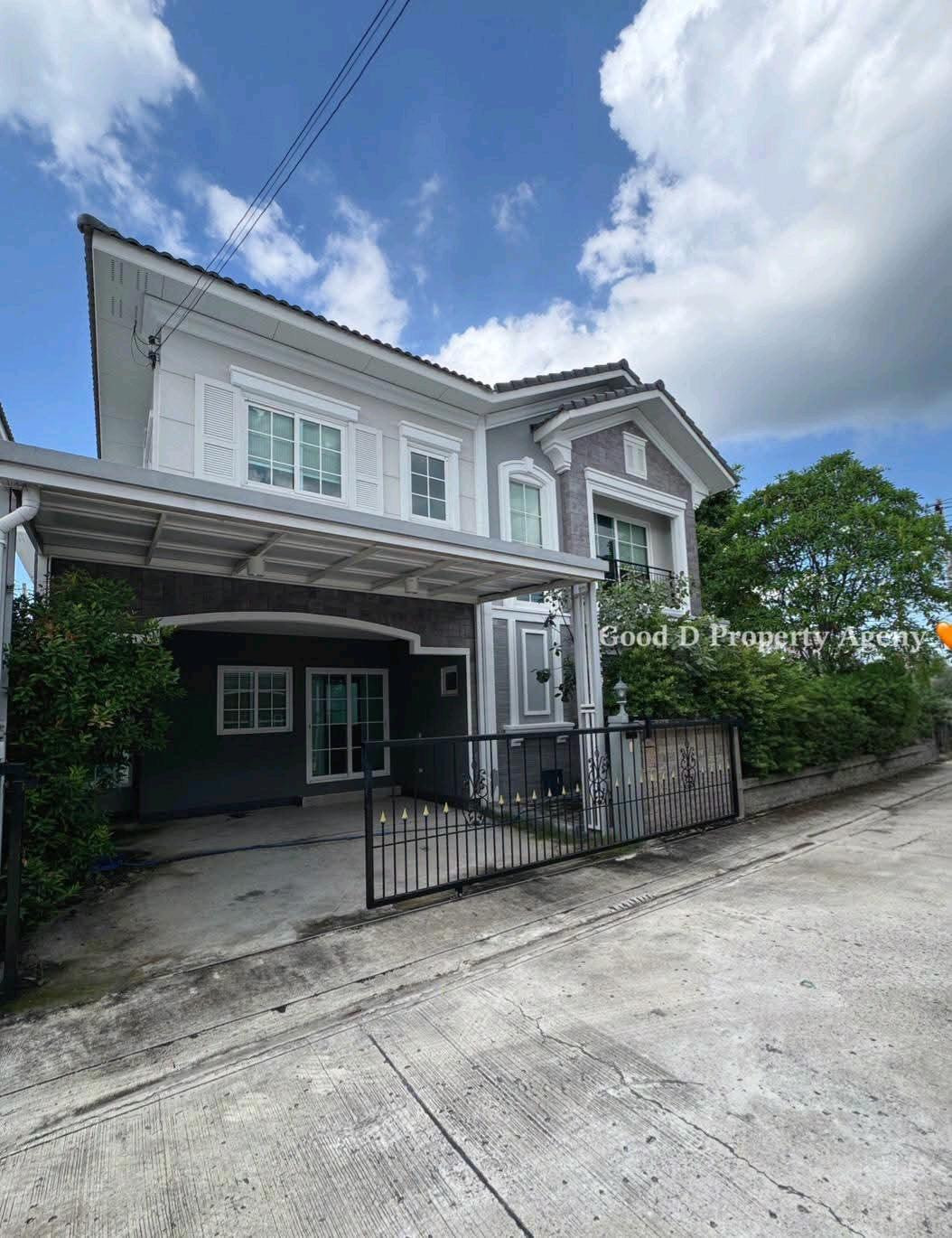 Vacant house for rent in the middle of Korat city, Neo Home-Terminal project, large, 4 bedrooms, 3 bathrooms.