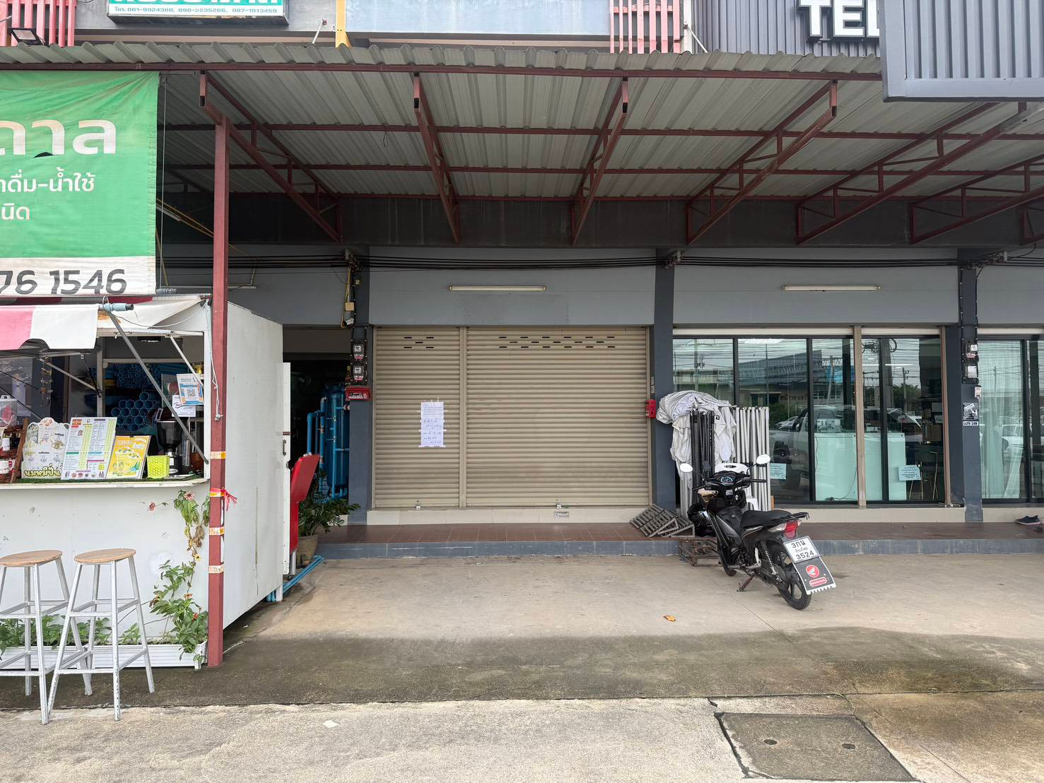 3-story commercial building, new condition, clean. Next to Likhit Chiwan Intersection, Central Road 3-story commercial building, new condition, clean. Next to Likhit Chiwan Intersection, Central Road