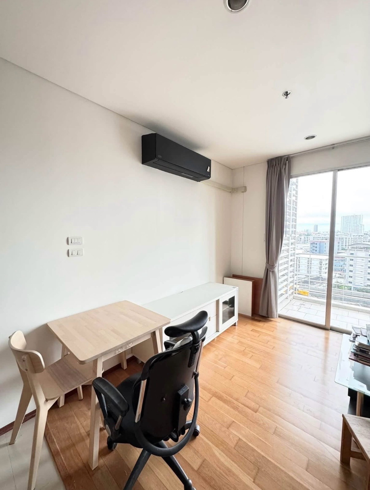 For Rent : Villa Sathorn (สาทร) 