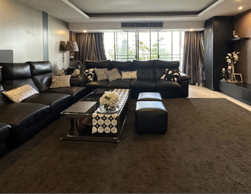 Wattana Heights condo for sale on high floor