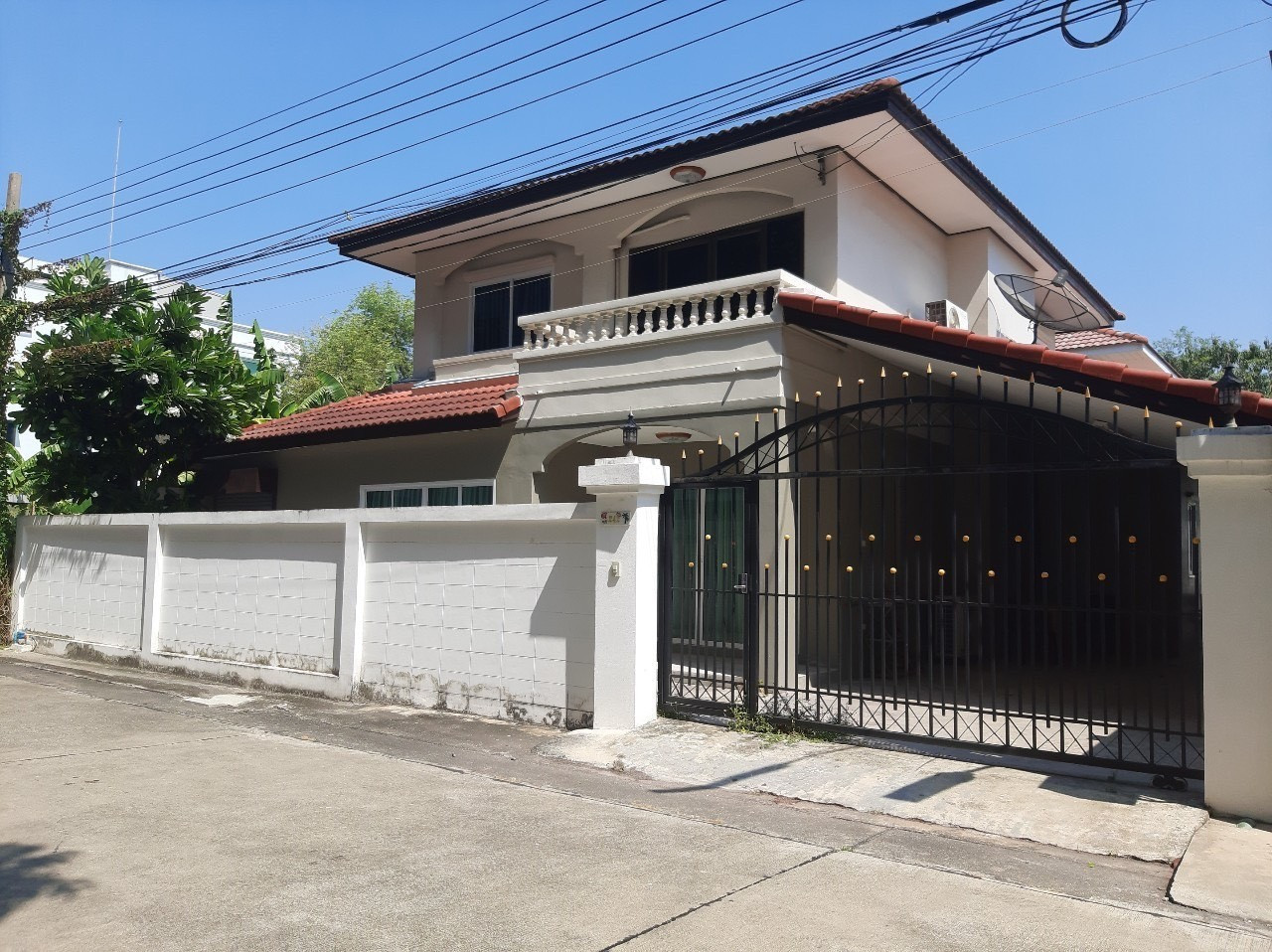 ✨ Large detached house for rent! Wide area 75 sq m., good location near Central Bangna and Sri Udom BTS Ready to move in! ✨ ✨ Large detached house for rent! Wide area 75 sq m., good location near Central Bangna and Sri Udom BTS Ready to move in! ✨