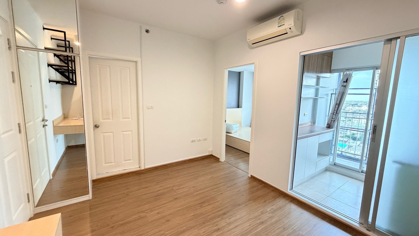 🔥 2.29 ล้าน | ชั้น 18 วิวเปิด | U Delight ตลาดพลู 30 ตร.ม. Built-in พร้อม 🔥 by @bzprOperty 🔥 2.29 ล้าน | ชั้น 18 วิวเปิด | U Delight ตลาดพลู 30 ตร.ม. Built-in พร้อม 🔥 by @bzprOperty
