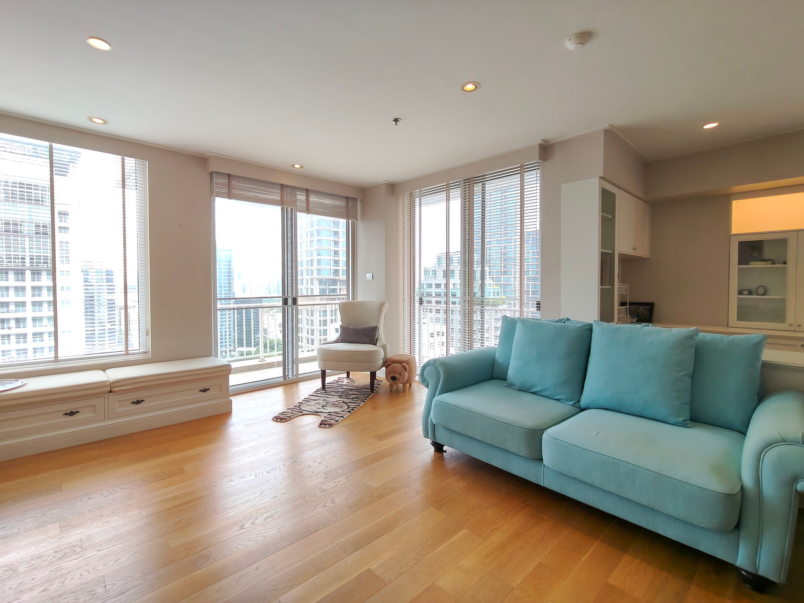 Langsuan Ville 3BR Rare Unit, Renovated & Great View Near Lumpini Park Langsuan Ville 3BR Rare Unit, Renovated & Great View Near Lumpini Park